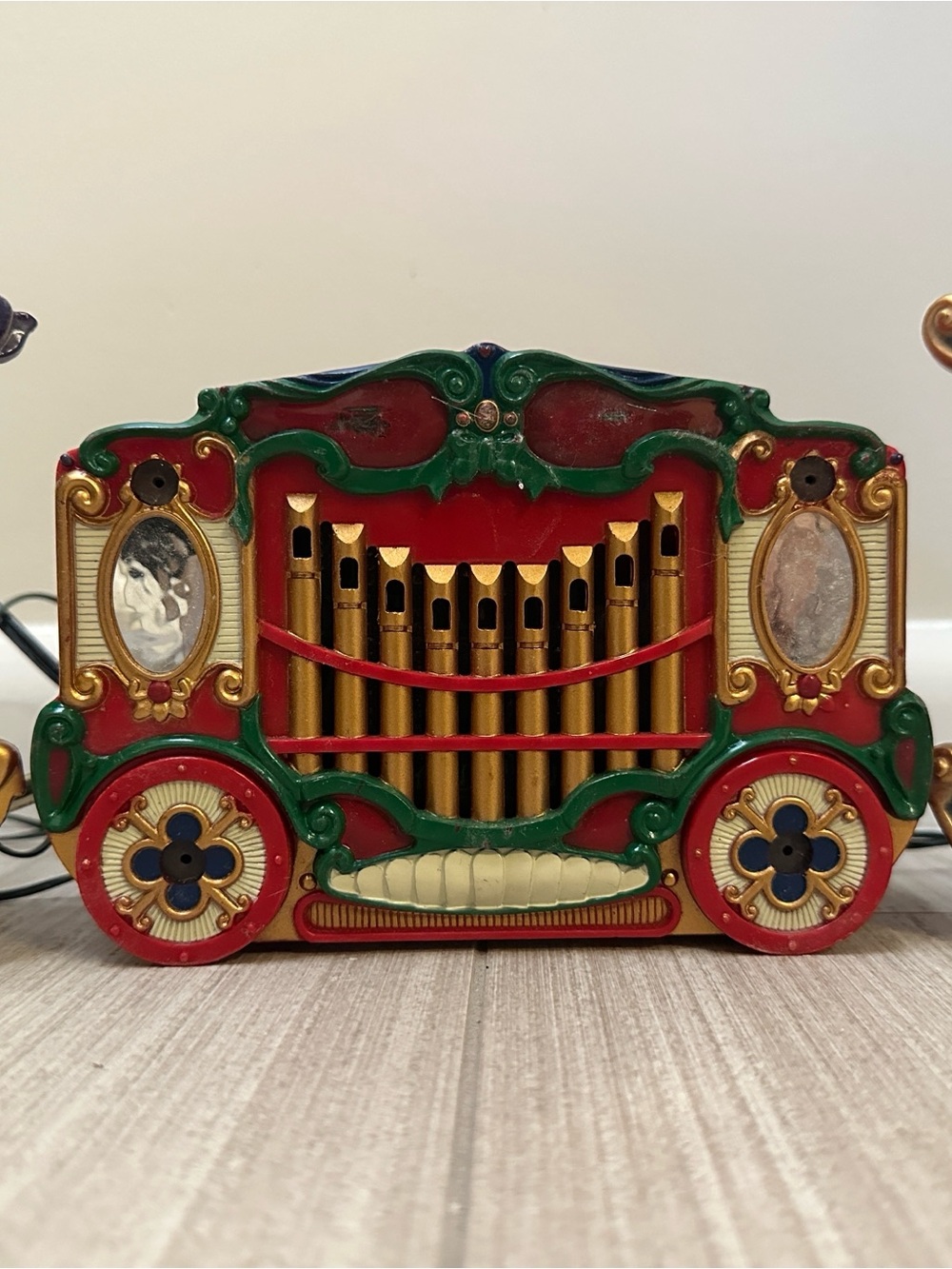 vintage 1992 Mr. Christmas Holiday Carousel musical horse